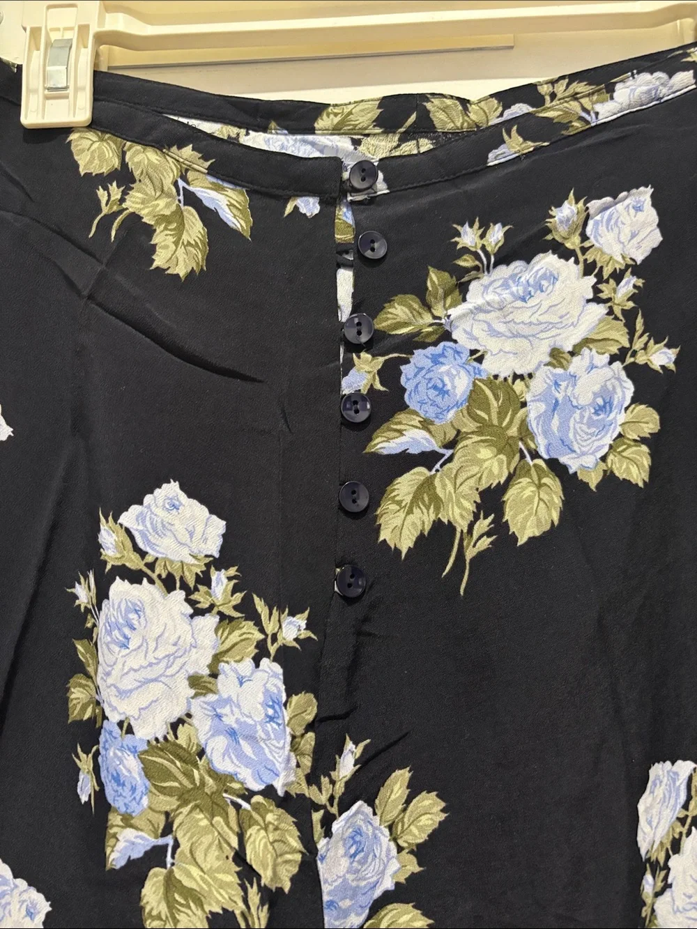 GAP Girls Black A-Line Skirt with Blue Rose Bouquet Print Size 12